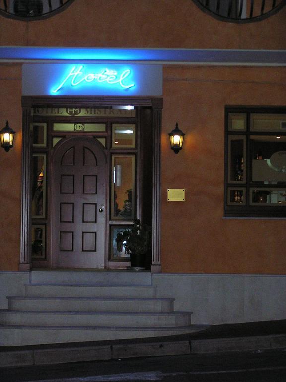 Hotel Mistral Портоскузо Екстериор снимка