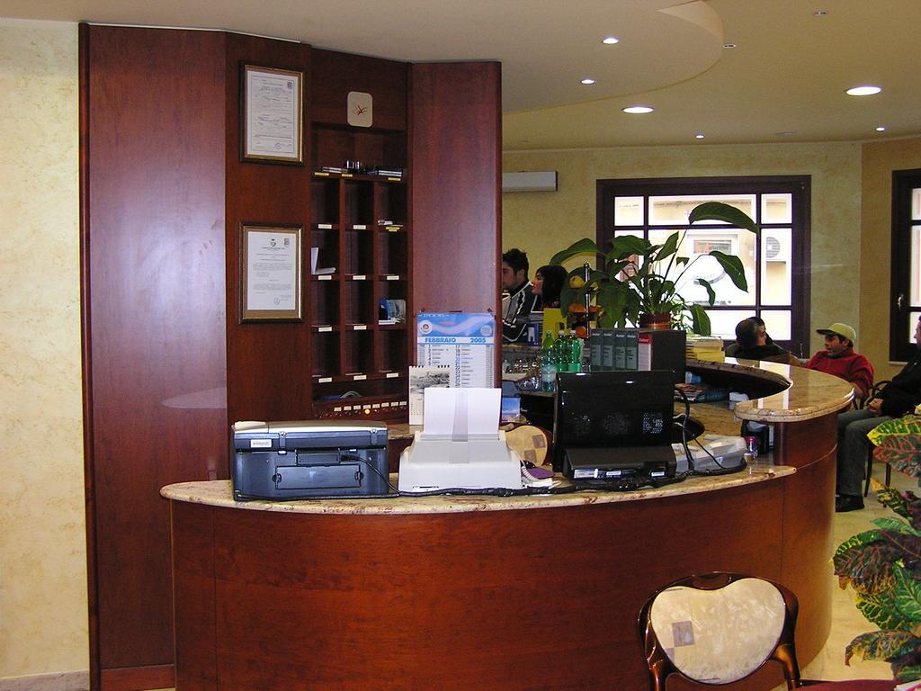 Hotel Mistral Портоскузо Екстериор снимка