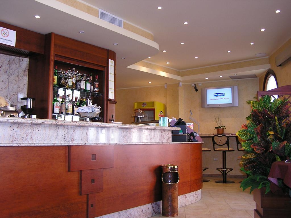 Hotel Mistral Портоскузо Екстериор снимка